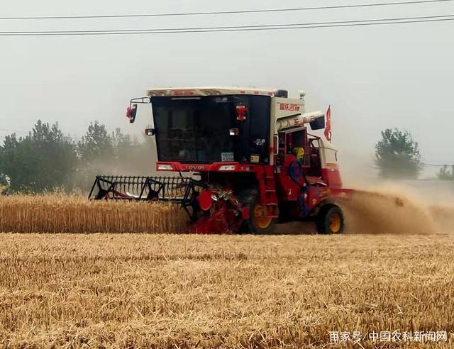""十四五"时期,陕西省为农业机械化发展描绘了一幅宏伟蓝图:到2025年
