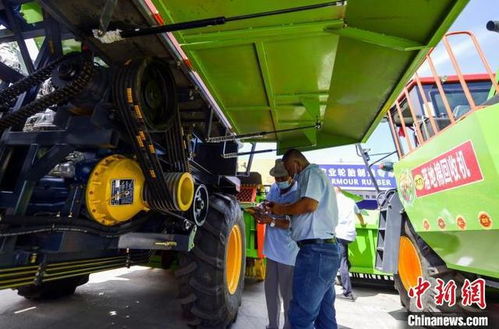 2022新疆农业机械博览会开幕 展出机具万余台 套